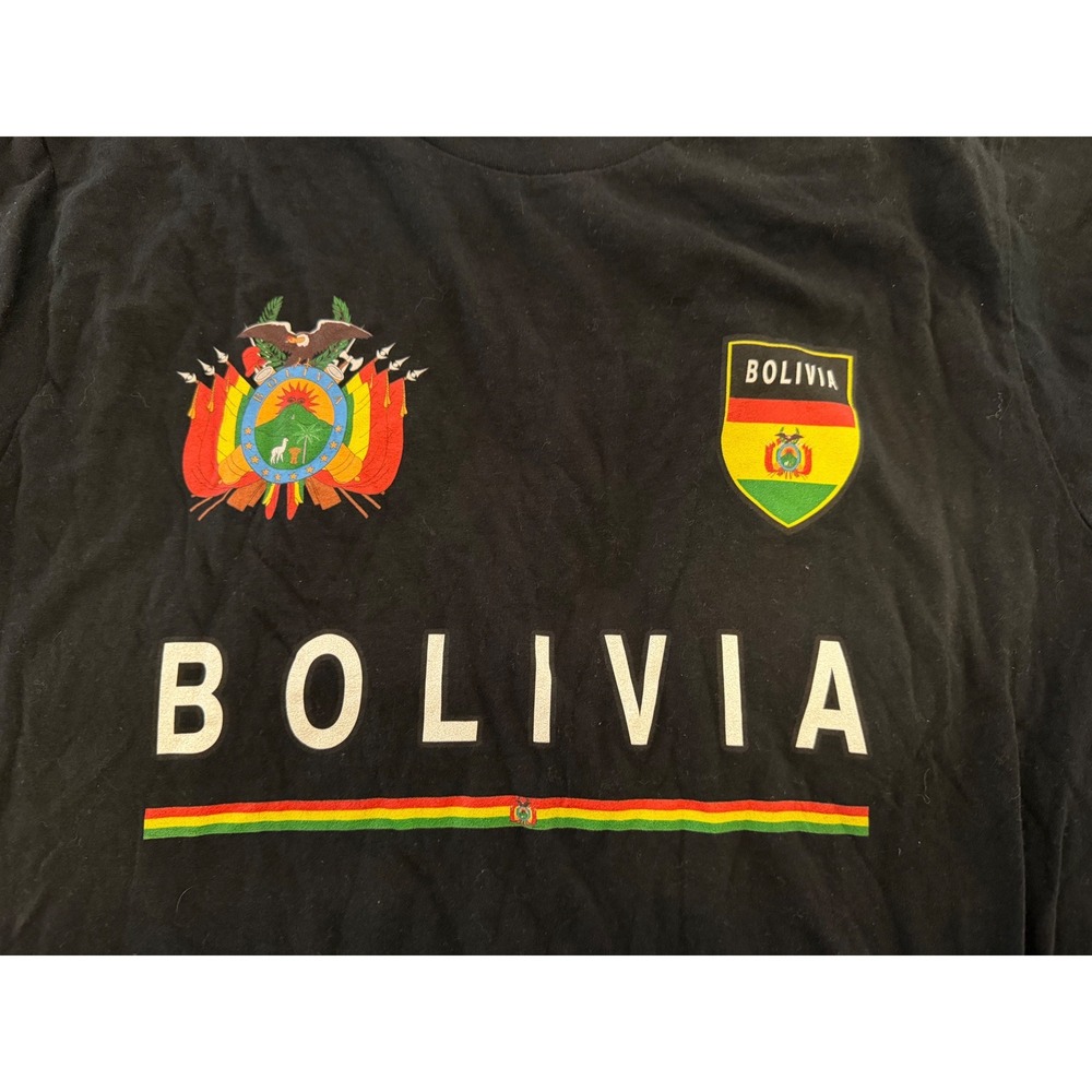 Gildan Bolivia Graphic T-Shirt Mens Medium Black Cotton Soccer Souvenir Tee